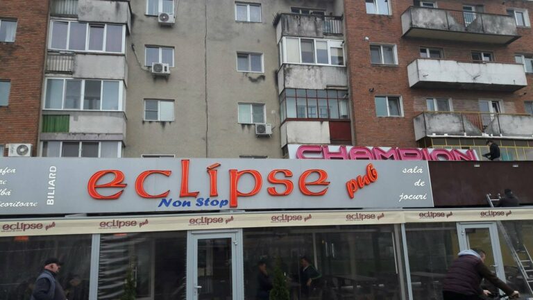 Helyszíni munka Aradon